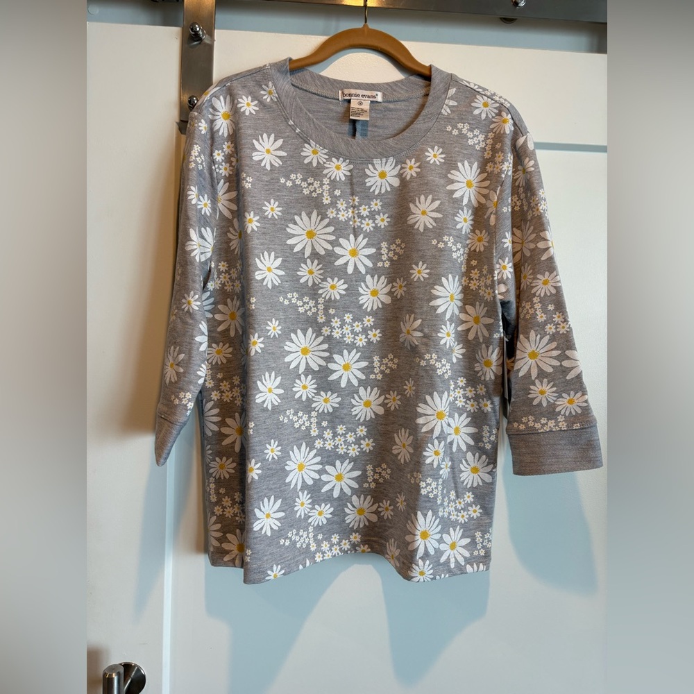 Bonnie Evans Floral Gray 3/4 sleeve Sweatshirt